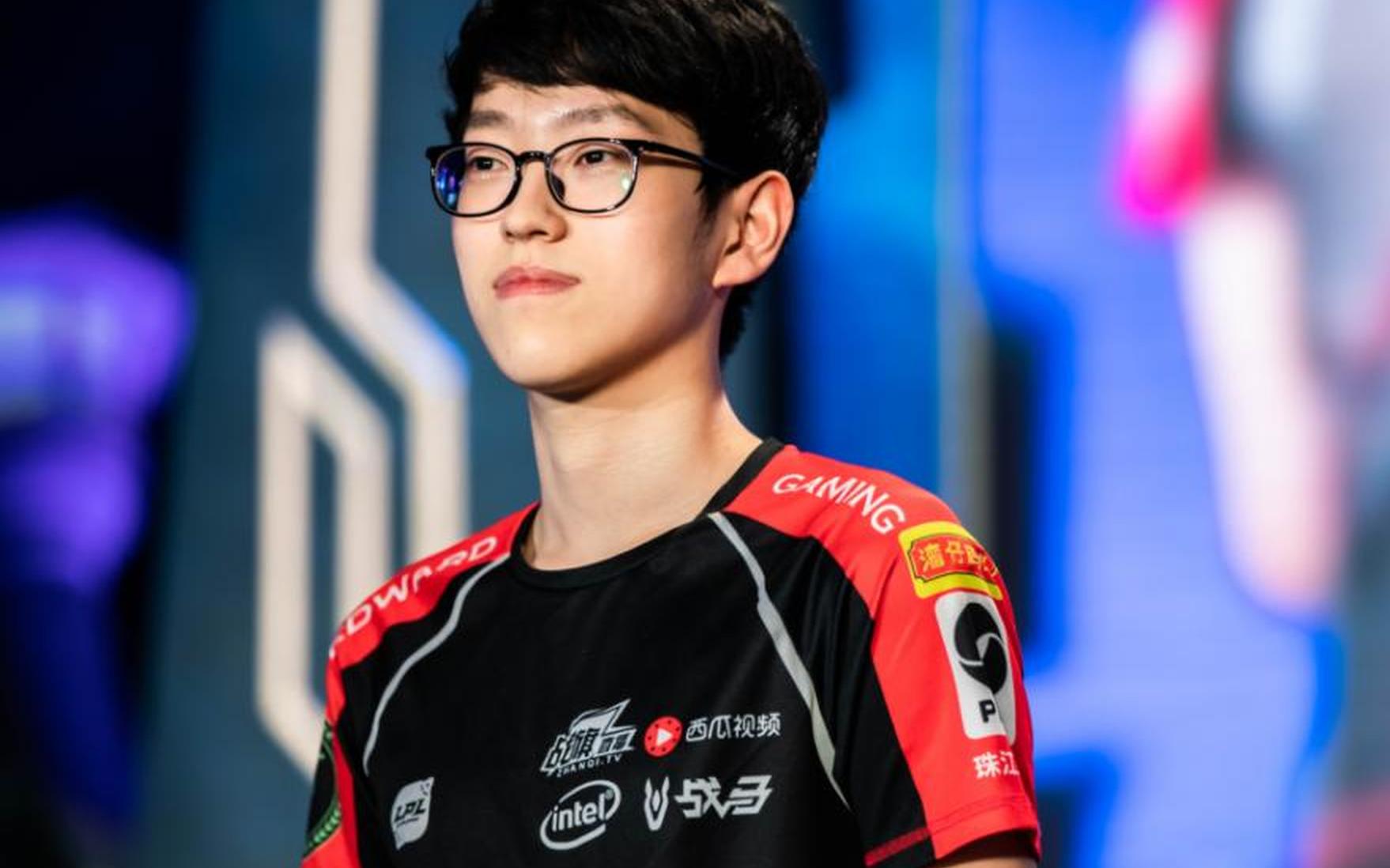 爱游戏足球体育-Scout官方宣布最后时刻胜出新规，曼联引发争议！赢得满堂喝彩-爱游戏足球体育